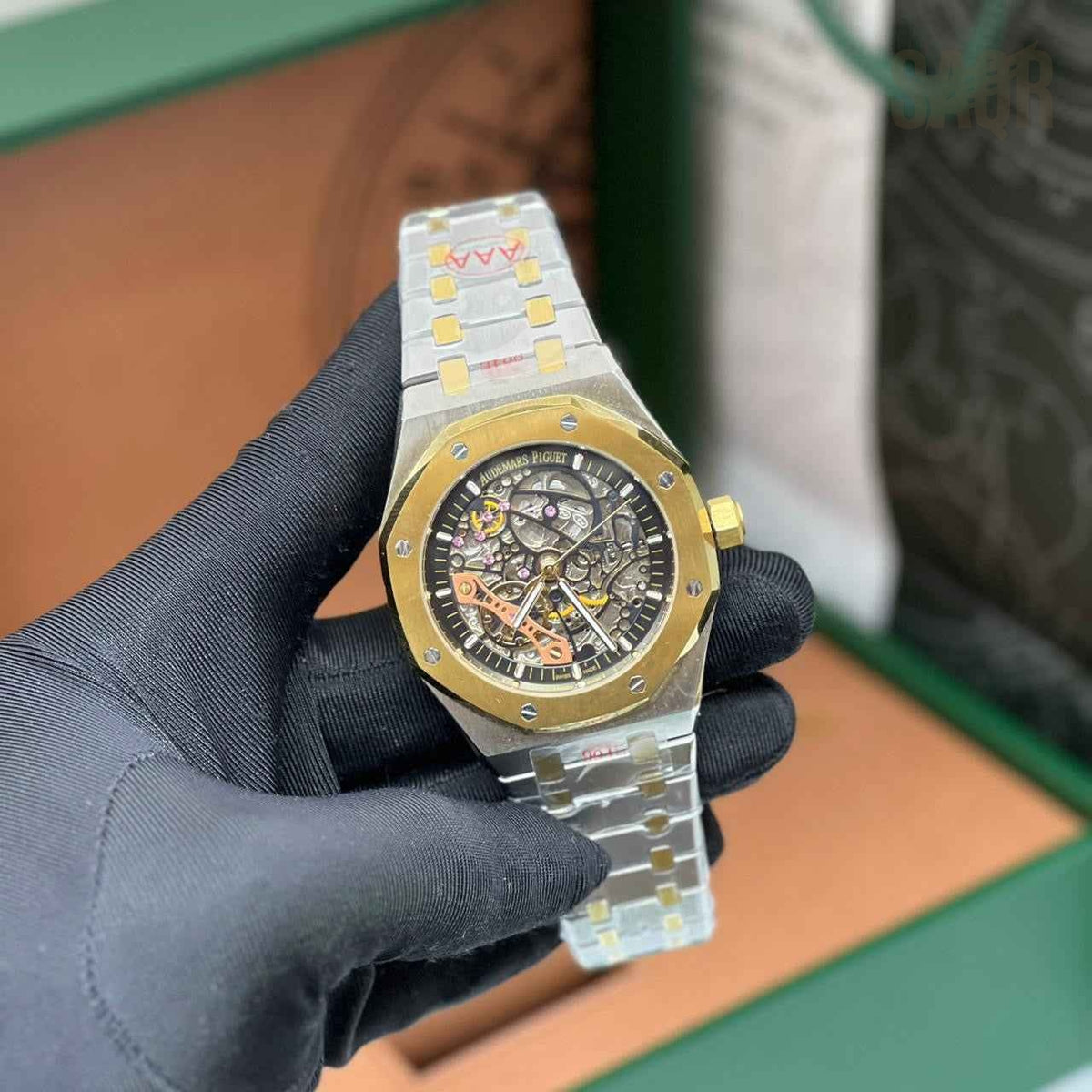 AP Watch | Royal Oak Skeleton Gold/Black Dial