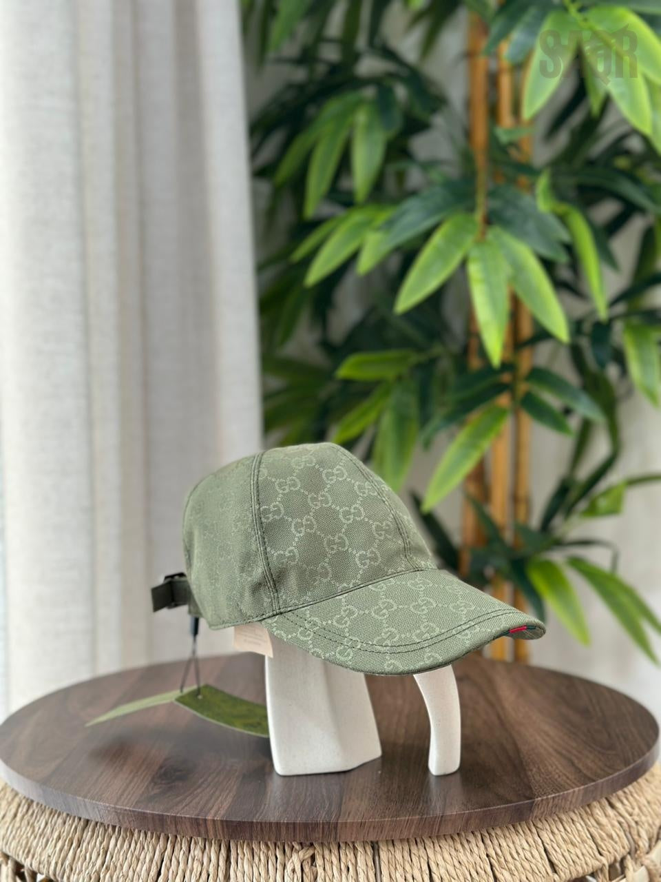 GG Supreme Tiger Print Baseball Hat (Beige/Ebony)
