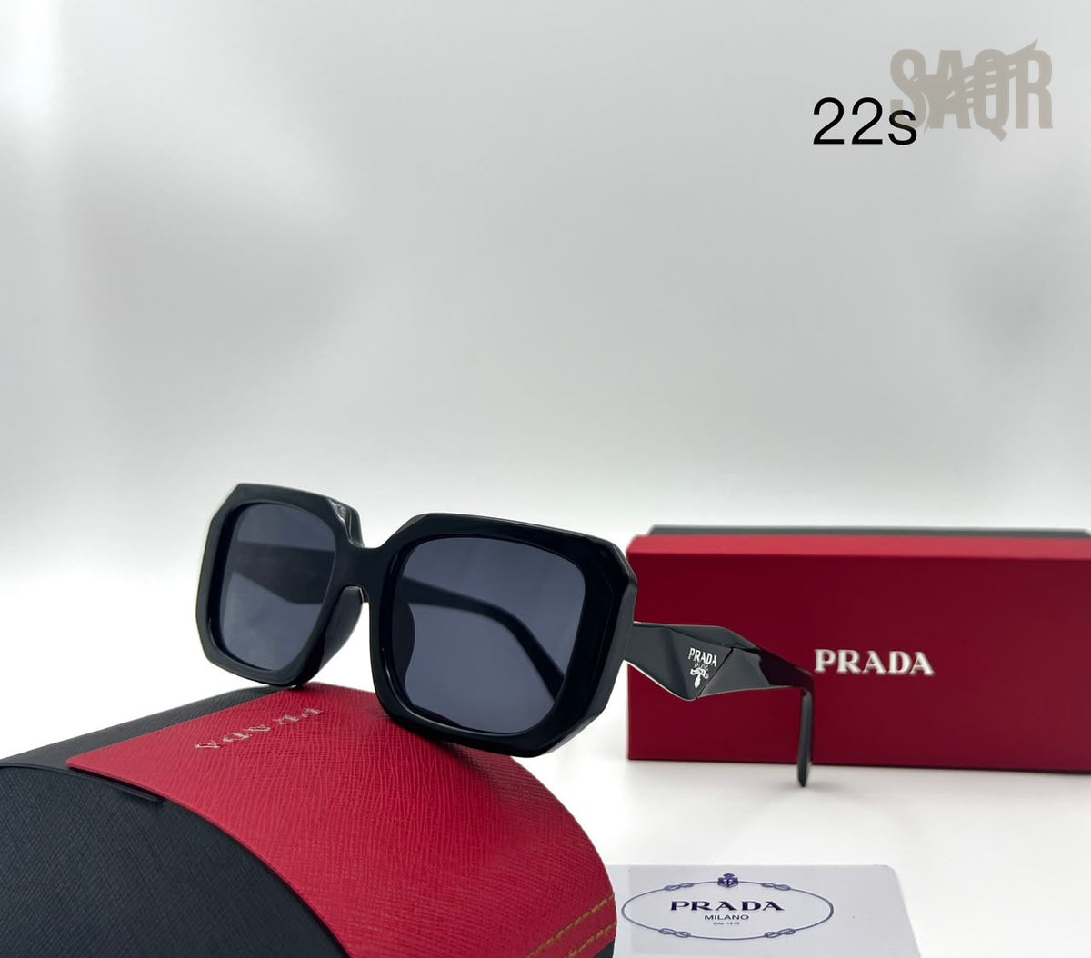 Prada Geometric Sunglasses Black - View 3
