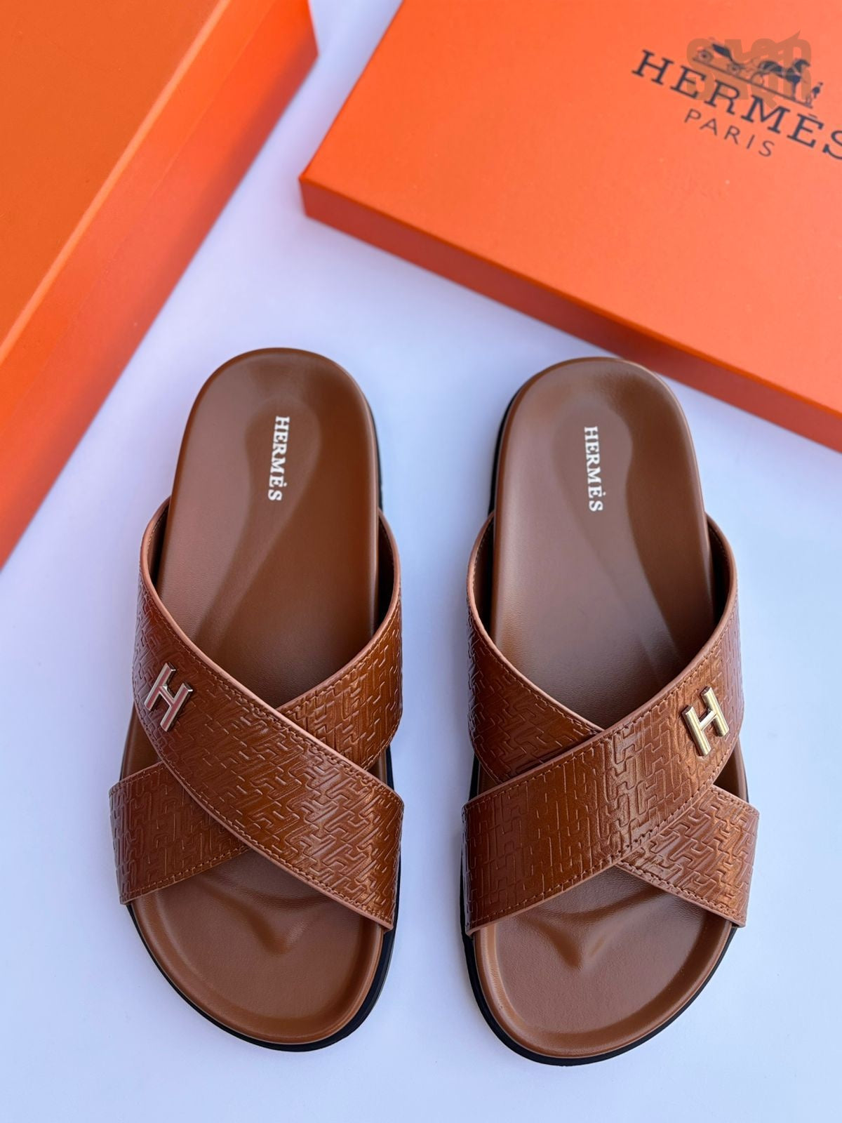 Hermès Izmir Sandal (Blanc with H-3D Embossing)