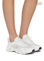 On Cloud | Cloudsolo Loewe Sneakers – White / Light Grey – Product Image 3