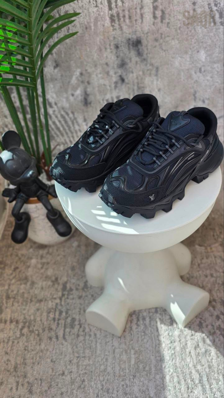 Louis Vuitton LV Summit Sneaker – Black - View 5