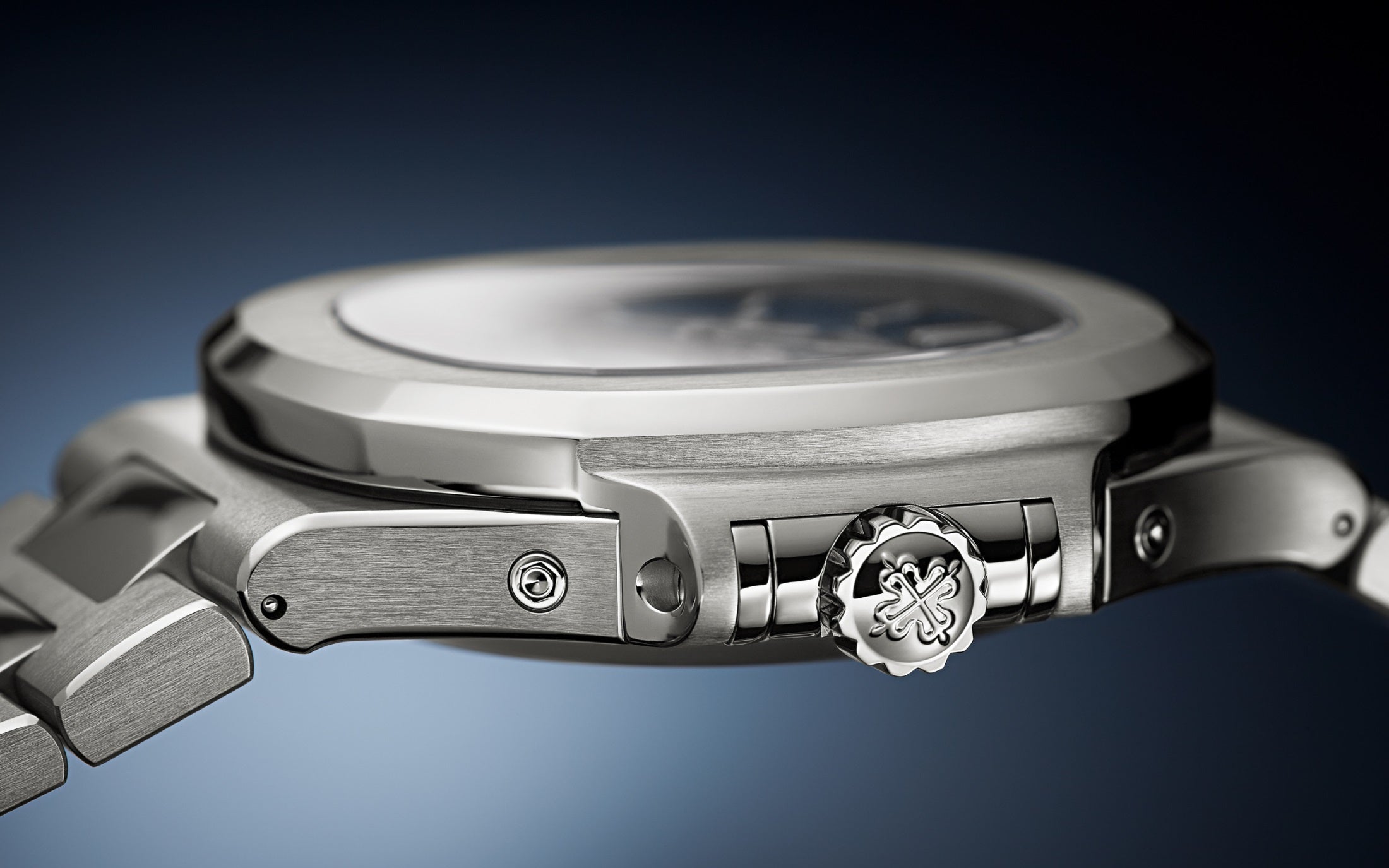 Patek Philippe | Nautilus Annual Calendar, Blue Dial