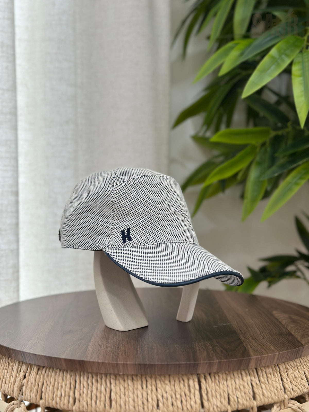 Hermès Miles "H Circle" Cap (Noir/Orange)