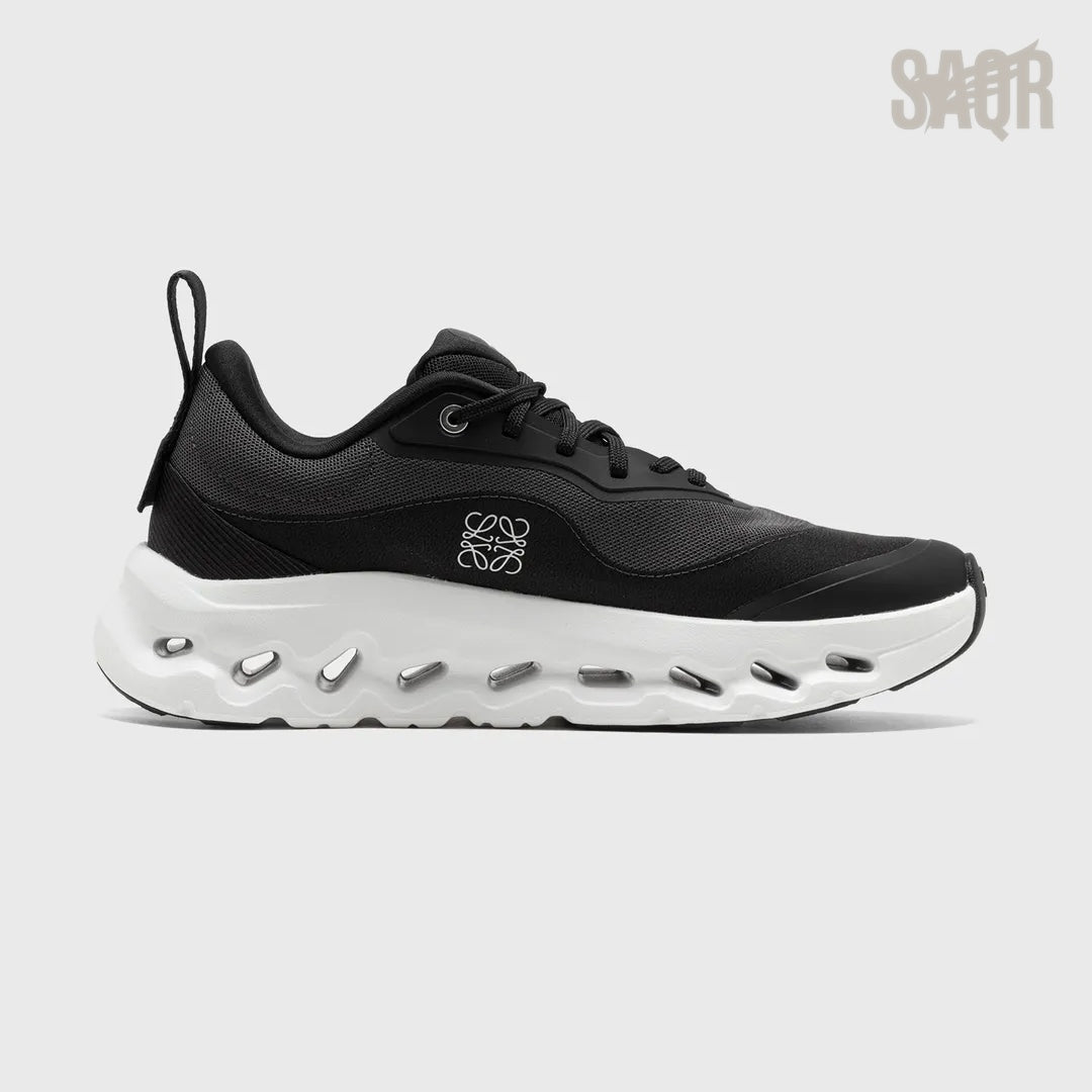 On Cloud | Cloudtilt 2 Loewe Sneakers – Black – Product Image 1