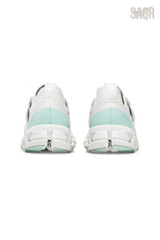 On Cloud | Cloudnova Lightweight Running Sneakers – Product Image 4