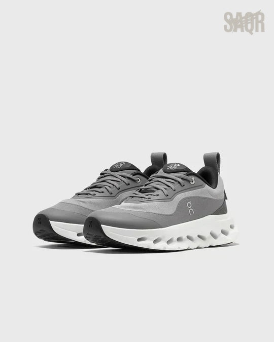 On Cloud | x Cloudtilt Sneakers – Grey – Product Image 3