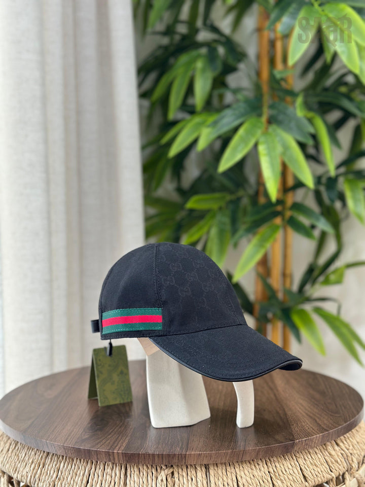 Gucci GG Canvas Baseball Hat with Web and Bee (Black)