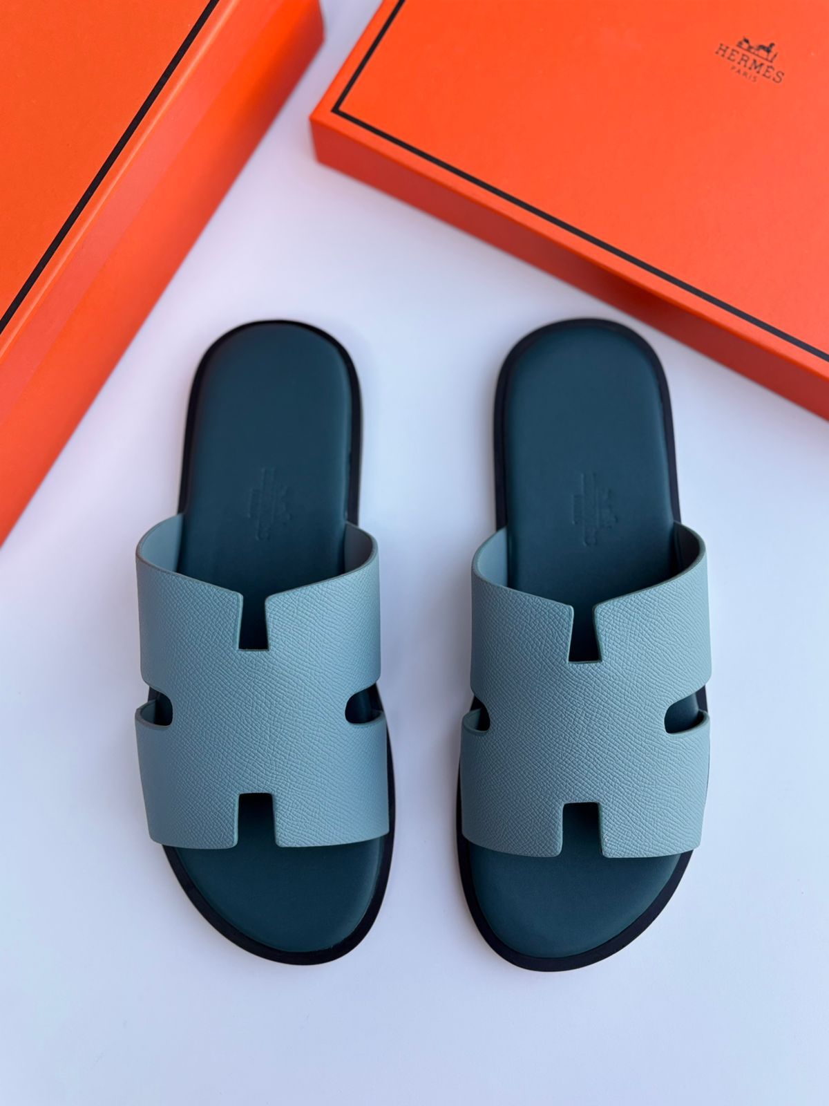Hermès Izmir Sandal (Rouge H)