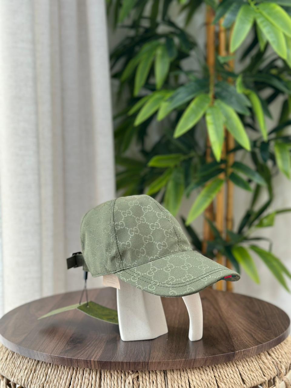 GG Supreme Tiger Print Baseball Hat (Beige/Ebony)