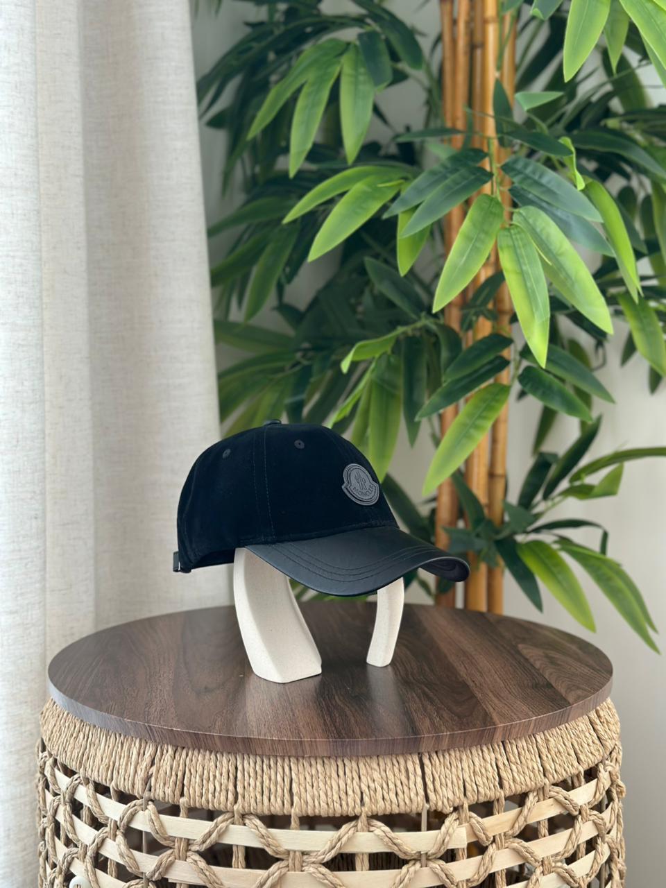 Brunello Cucinelli Embroidered Crest Wool-Silk Baseball Cap (Dark Grey)