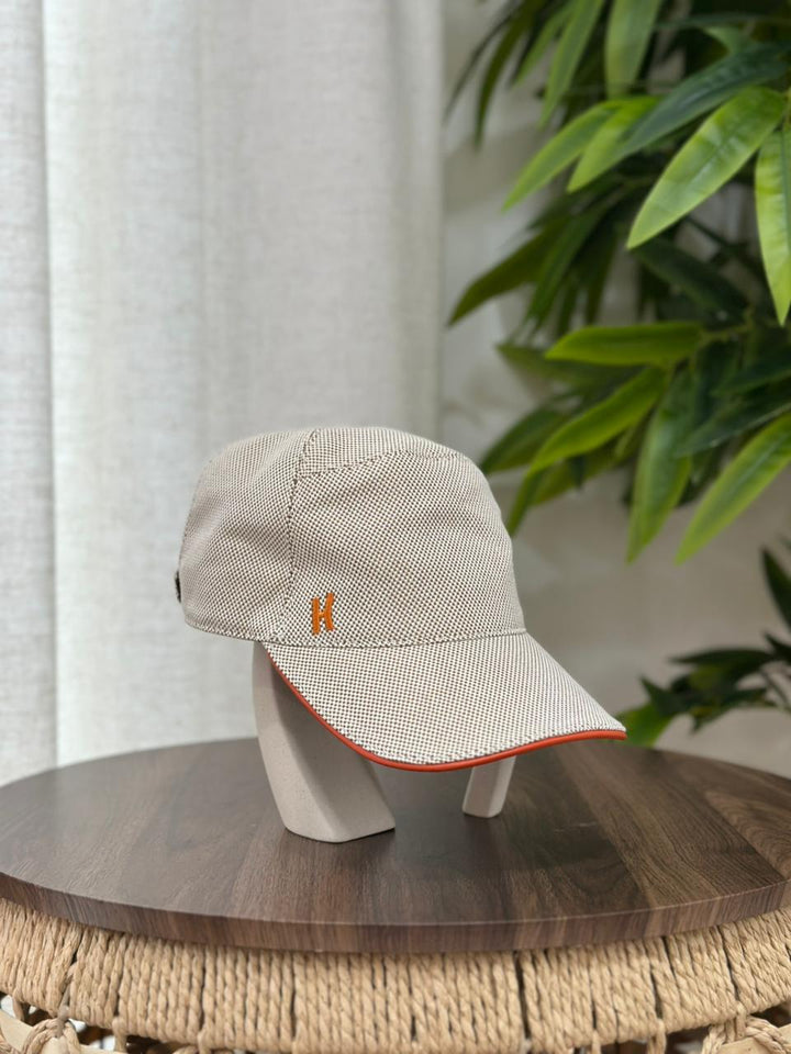 Hermès Nevada H Circle Cap (Black/White)