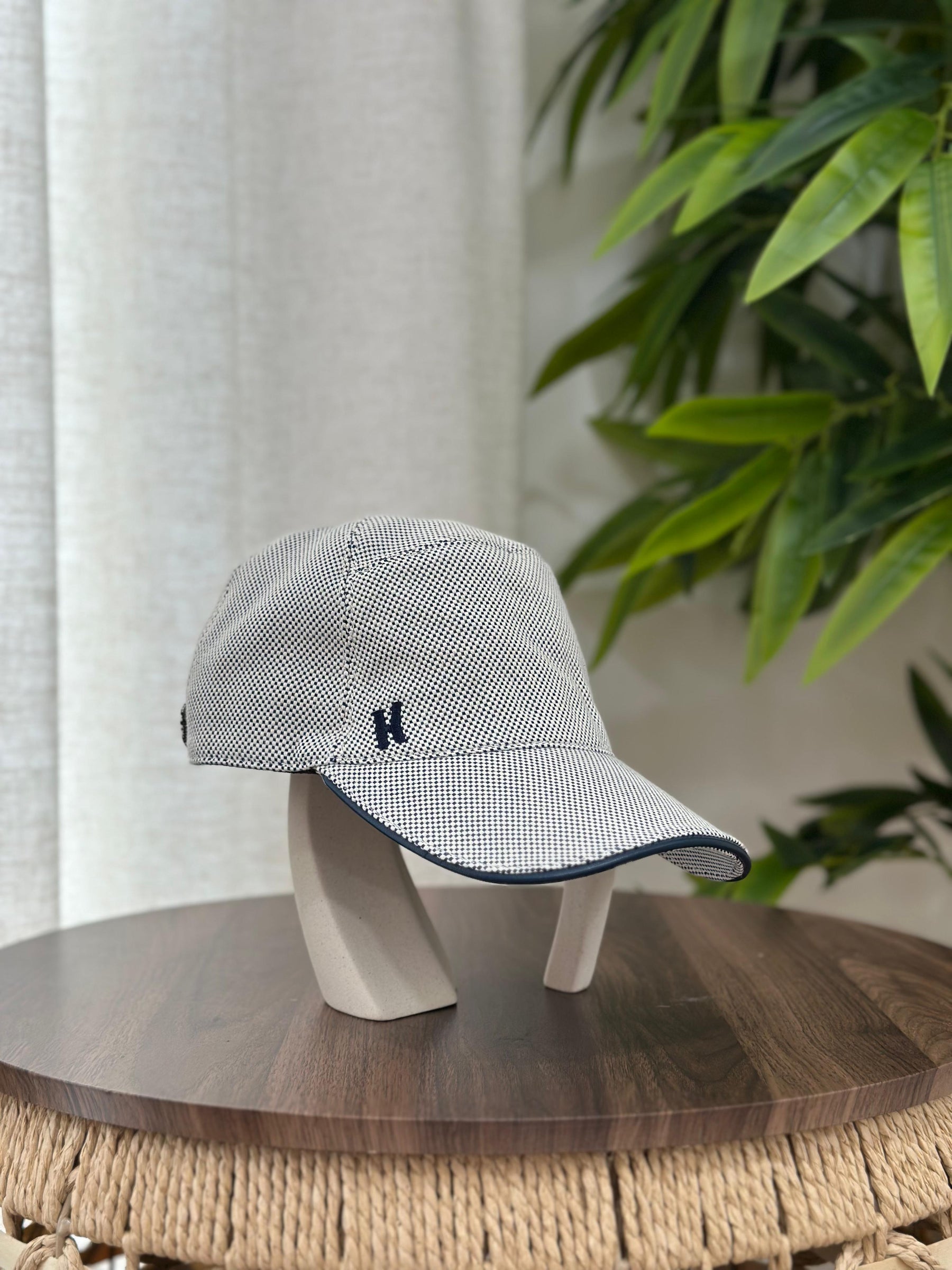 Hermès Miles "H Circle" Cap (Noir/Orange)