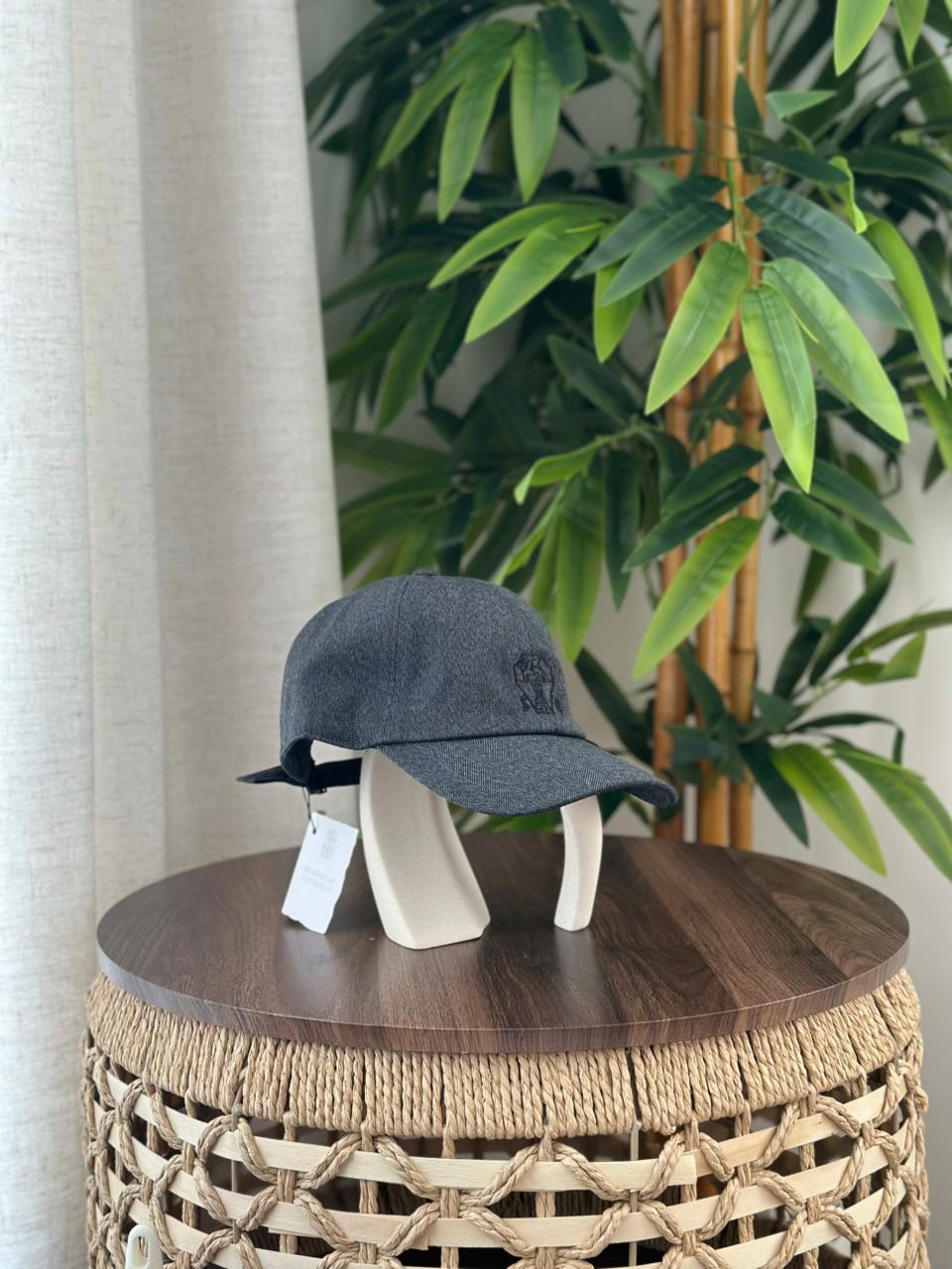 Brunello Cucinelli Embroidered Crest Wool-Silk Baseball Cap (Light Grey)