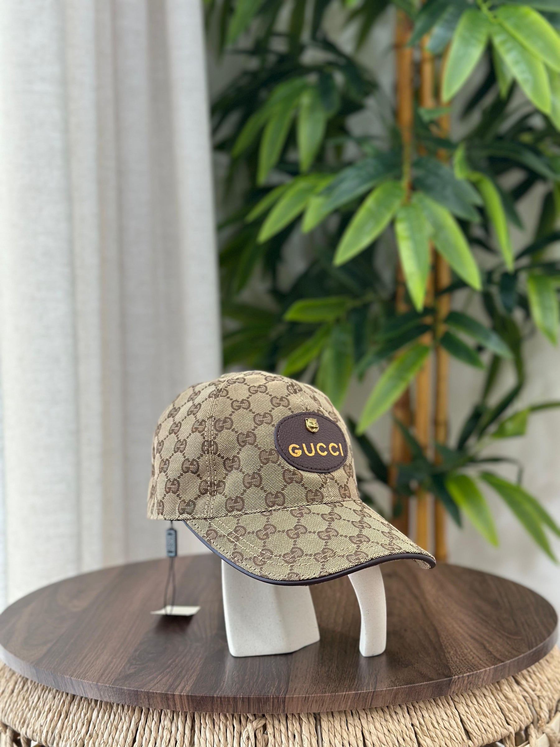 Gucci GG Canvas Baseball Hat with Leather Visor (Beige/Ebony & Tan)