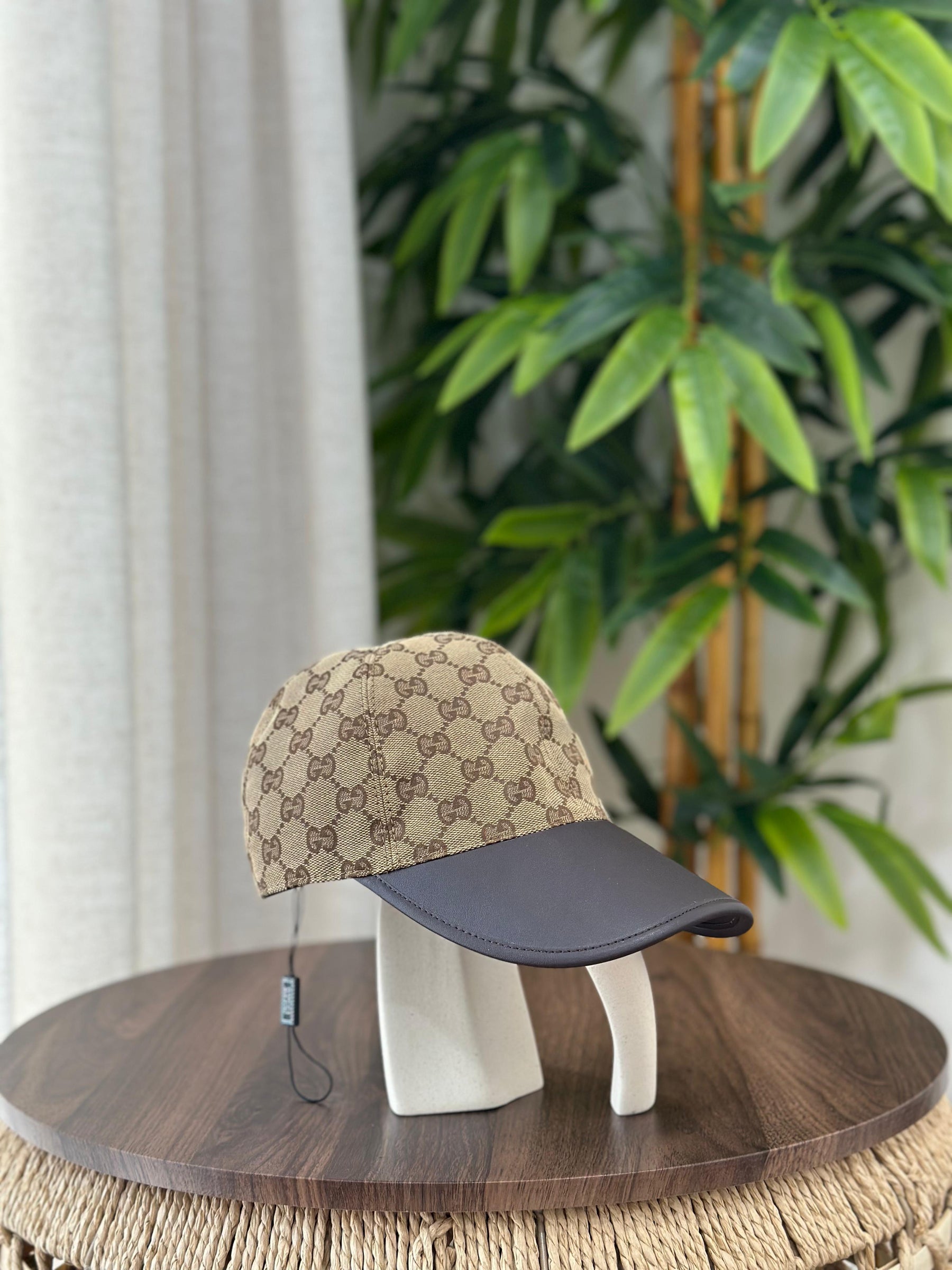 Gucci GG Canvas Baseball Hat with Web Stripe on Brim (Black)