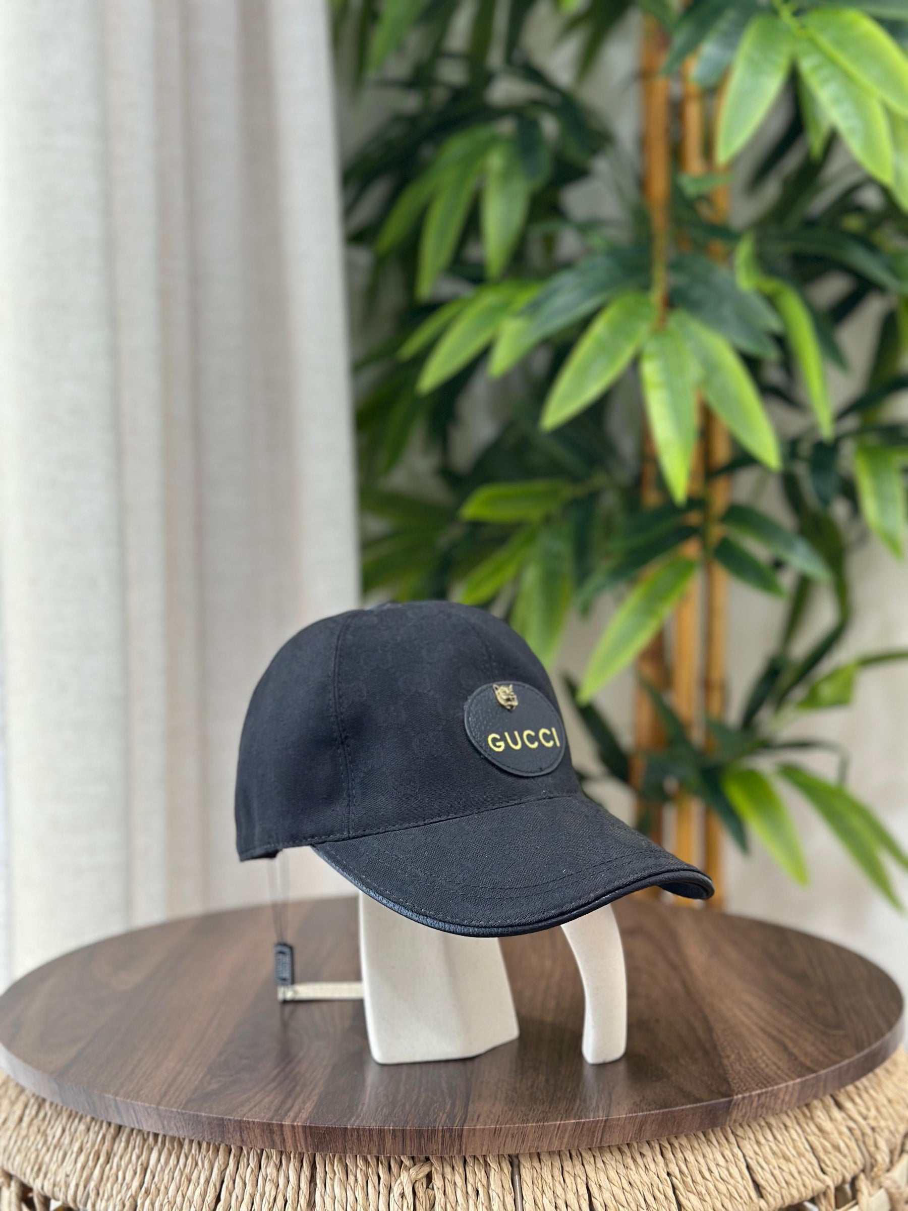 Gucci GG Canvas Baseball Hat with Leather Visor (Beige/Ebony & Pink)