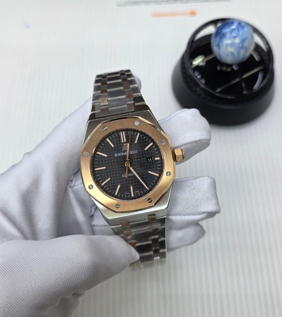 Audemars Piguet Royal Oak Selfwinding (Black Ceramic)