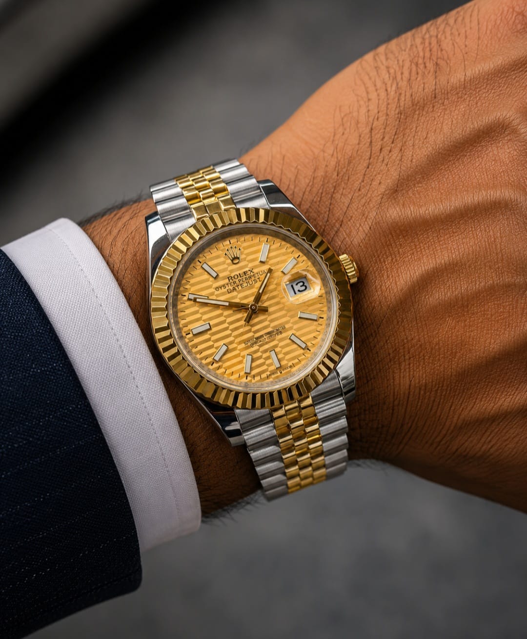 Rolex Datejust 41 Oystersteel and White Gold (Black Dial with Diamonds)