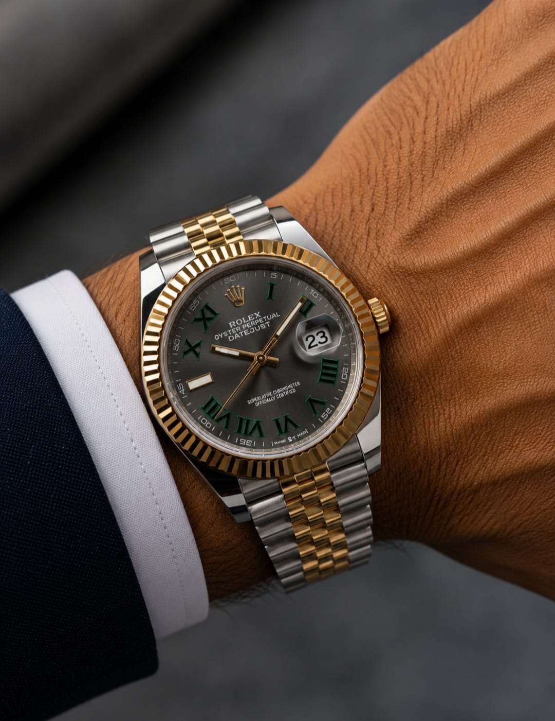 Rolex Datejust 41 Two-Tone Yellow Gold/Oystersteel (White Mother-of-Pearl Dial)