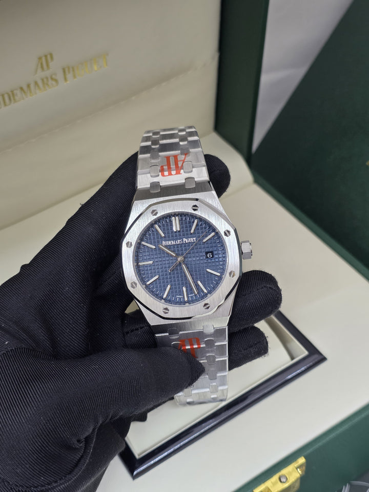 Audemars Piguet Royal Oak "Jumbo" Extra-Thin (Smoked Green Dial)