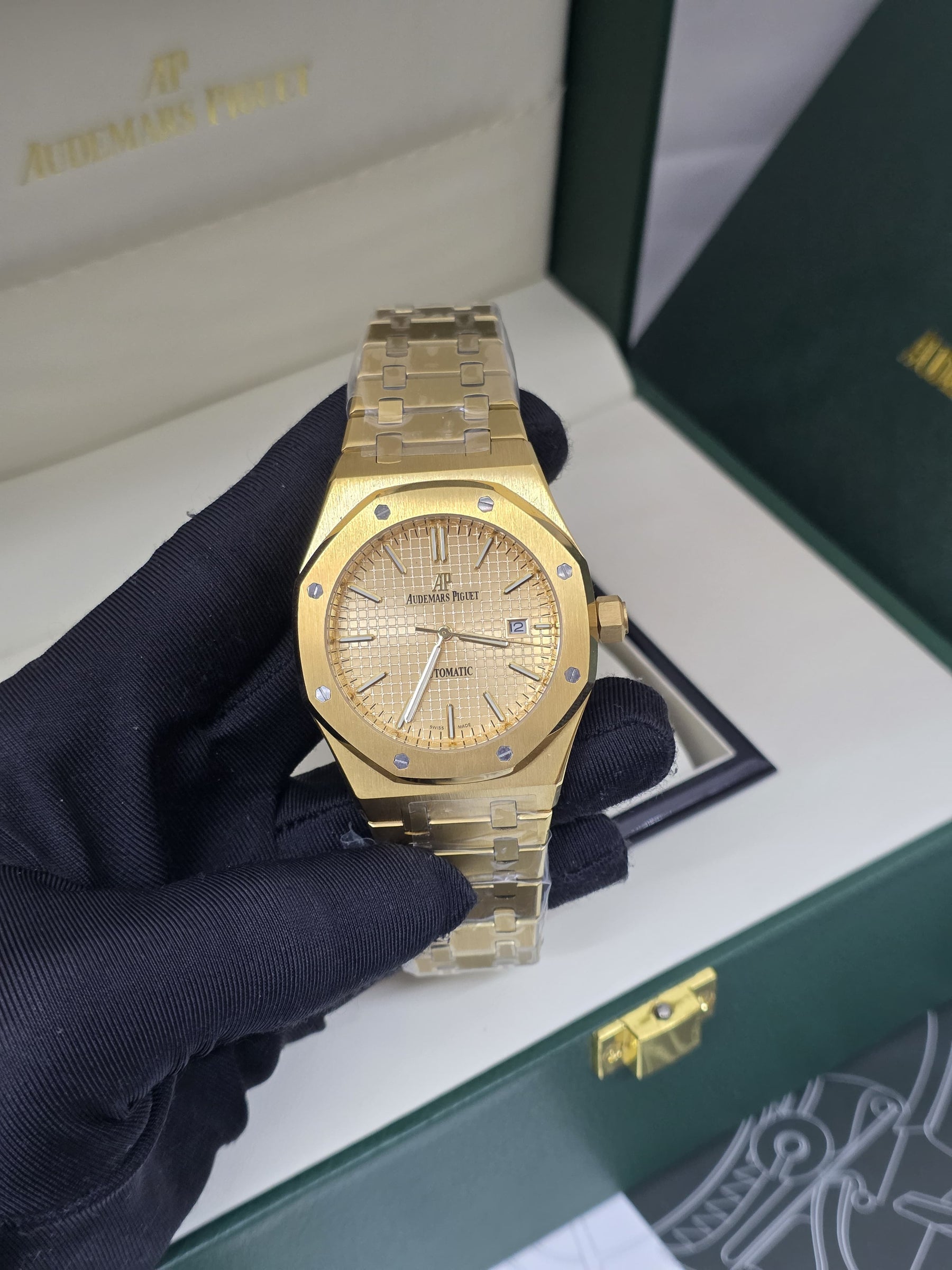 Audemars Piguet Royal Oak Selfwinding (Bleu Nuit Nuage 50 / Blue Dial)