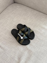 Hermès Éric Sandal (Gold / Noir)