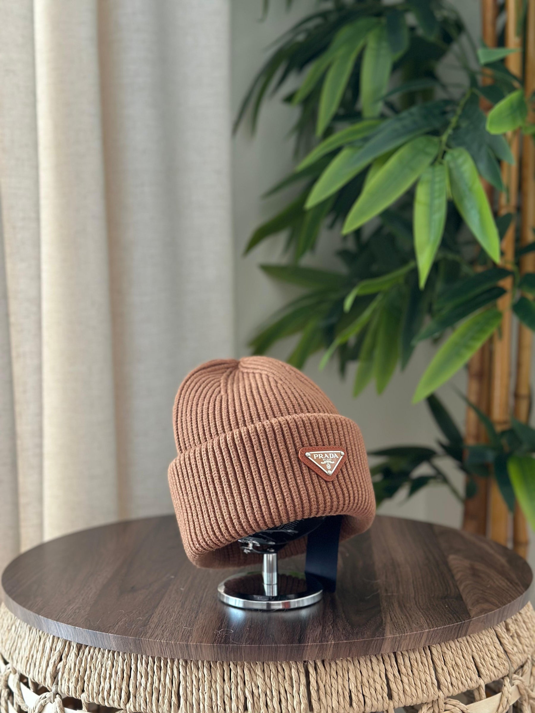 Loro Piana Rib-Knit Cashmere Beanie (Pink/White Embroidery)