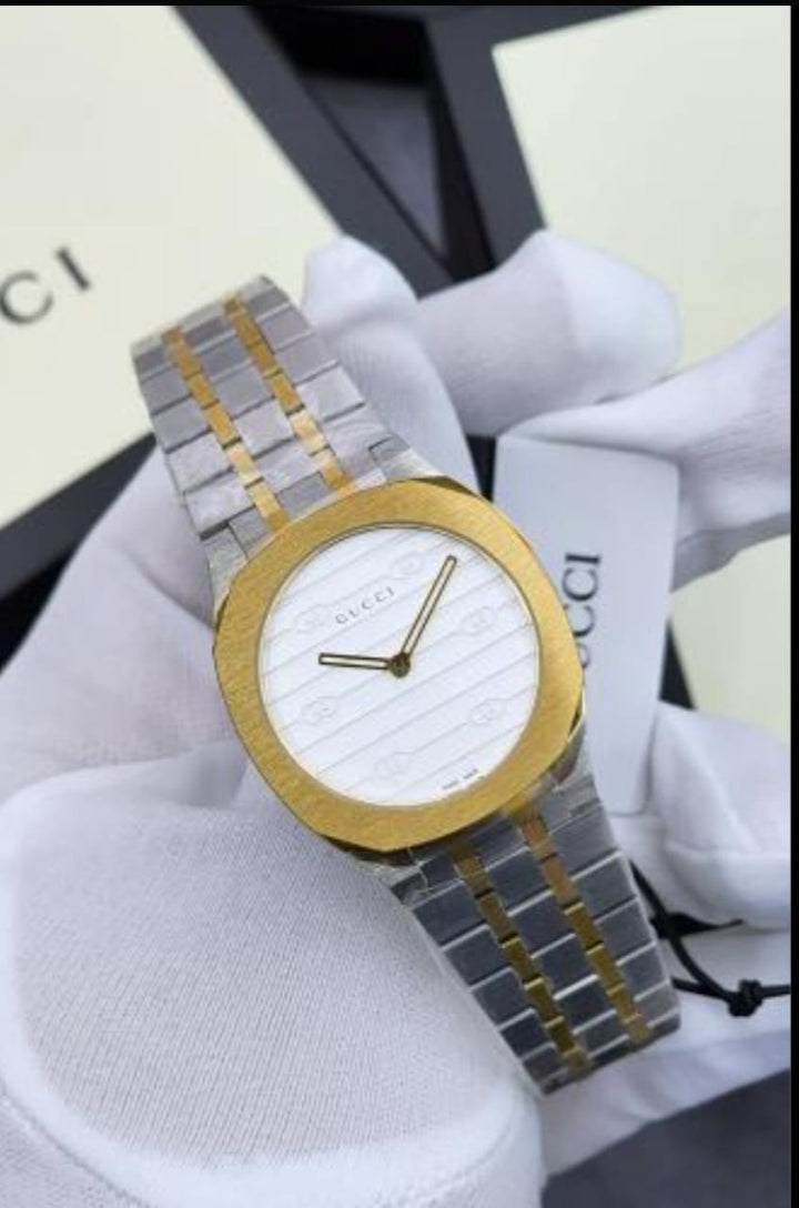 Gucci 25H Diamond Bezel (Yellow Gold)