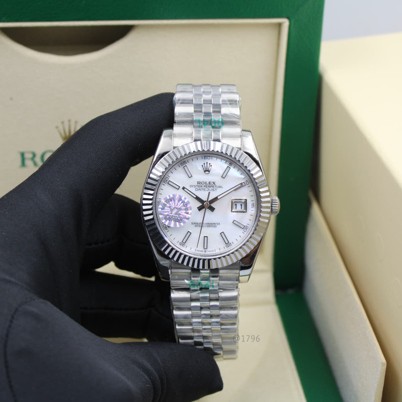 Rolex Cosmograph Daytona (Black Dial with Silver Subdial Rings, Oystersteel)