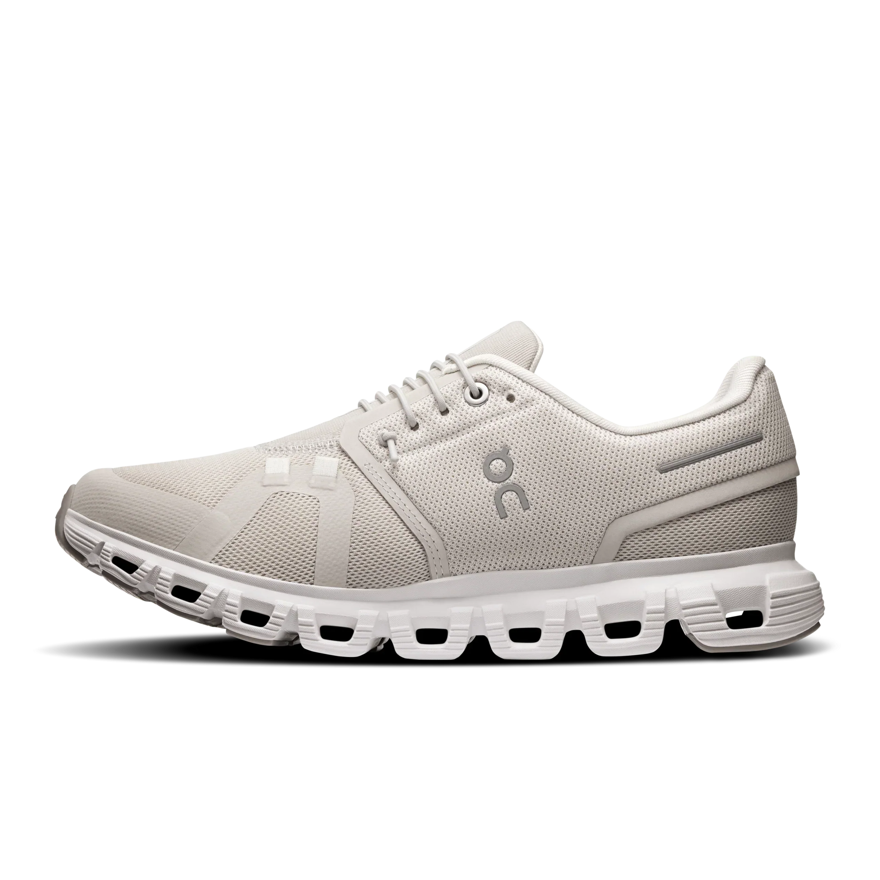 On Running Cloud 6 – Pearl / White