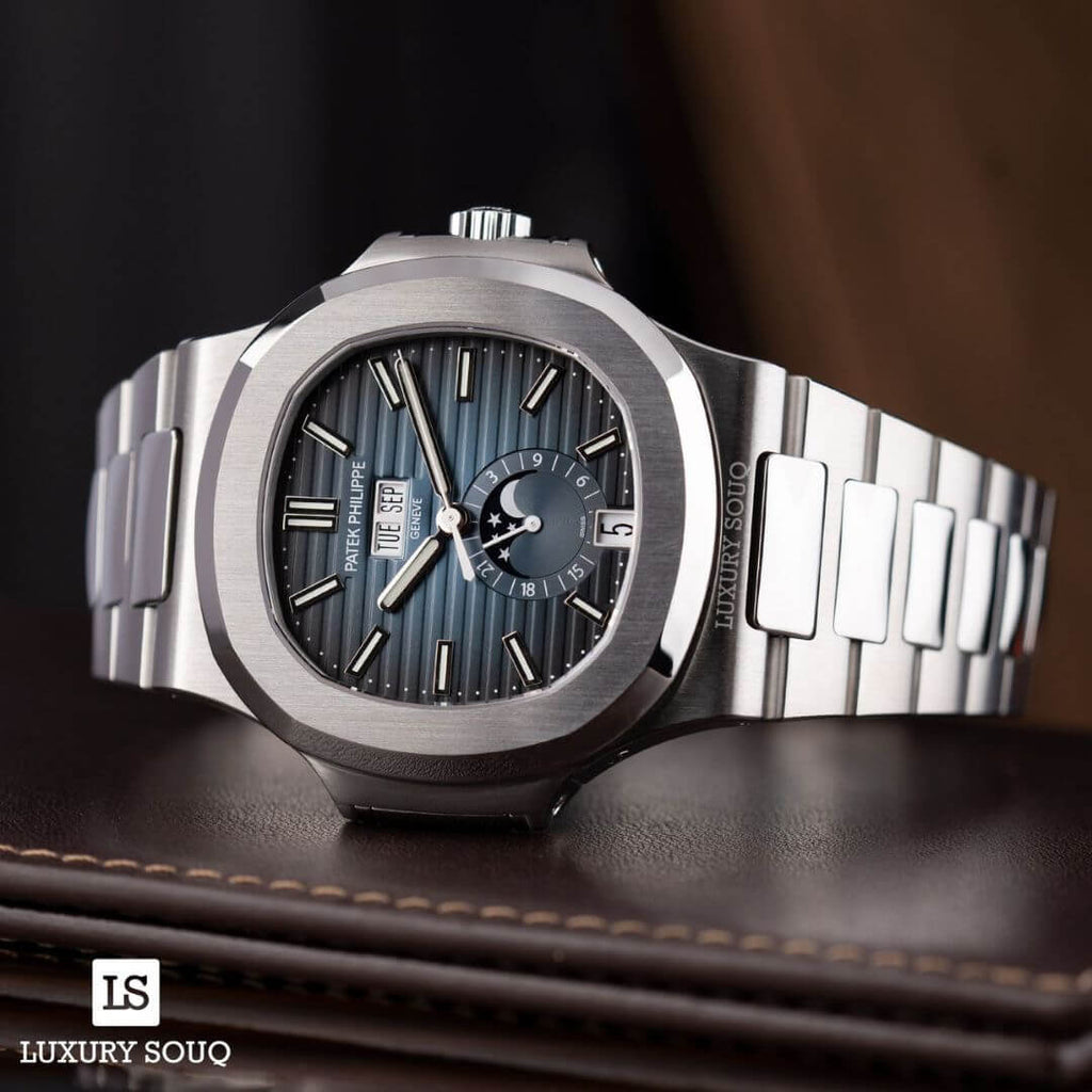 Patek Philippe | Nautilus Gradient Blue Dial
