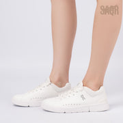 On Cloud | Roger Advantage Sneakers – All White – Product Image 5